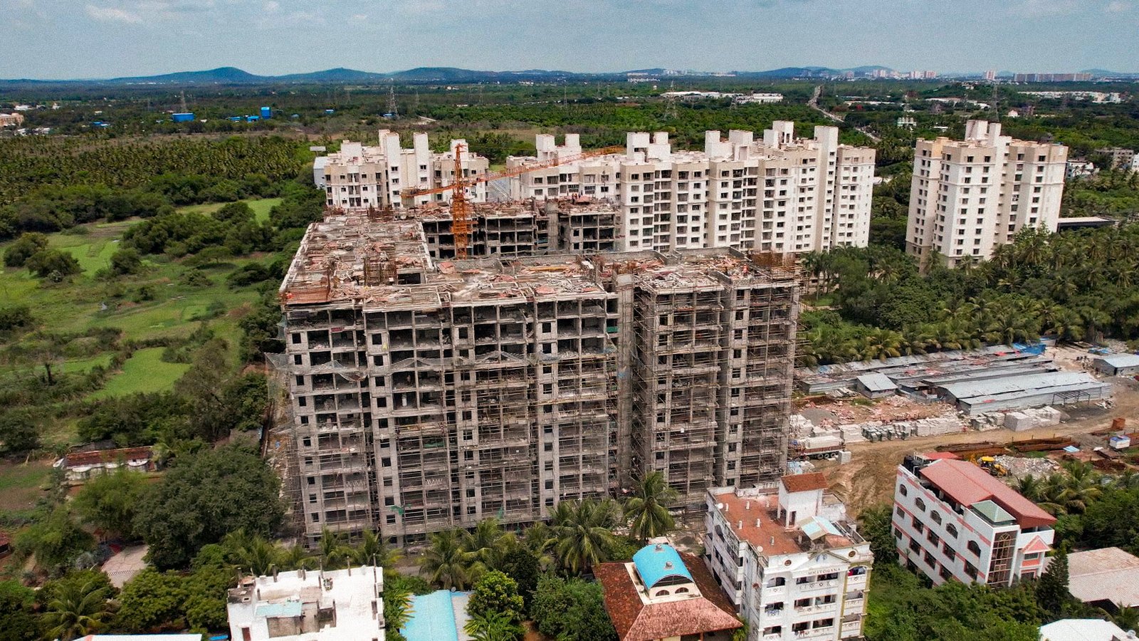 Construction site progress monitoring using aerial drone photography